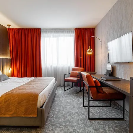 Der Valk Congres & Hotel 4*