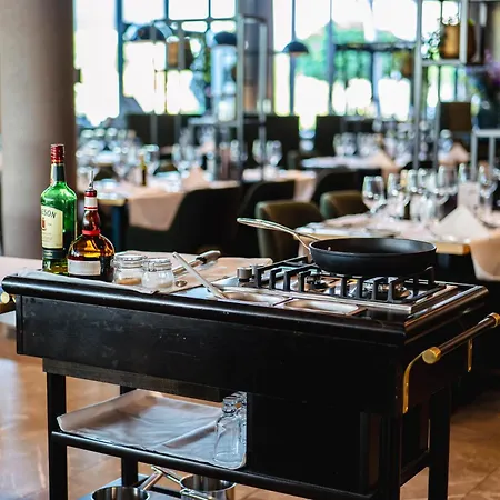 Der Valk Congres & ホテル モンス