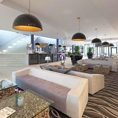 Der Valk Congres & 4*
