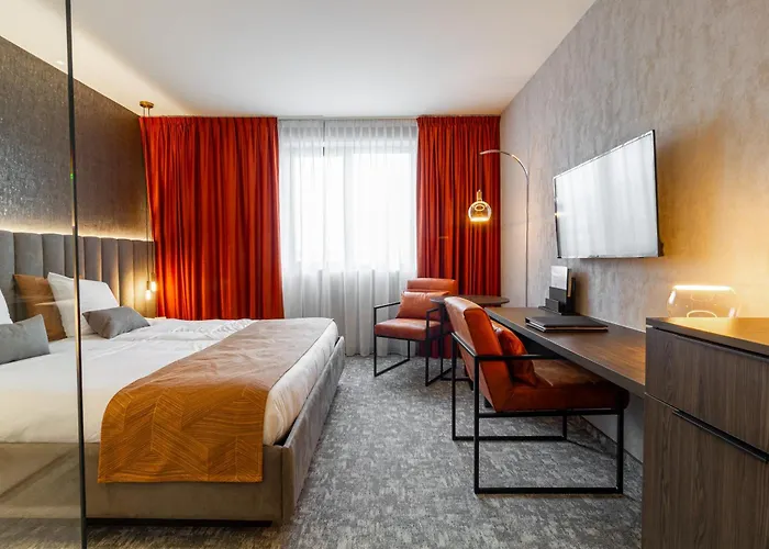 Der Valk Congres & Hotel 4*