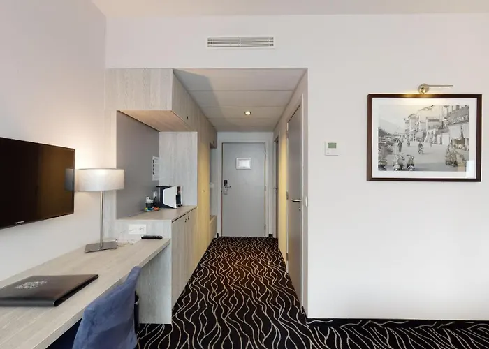 Hotel Der Valk Congres & 4*