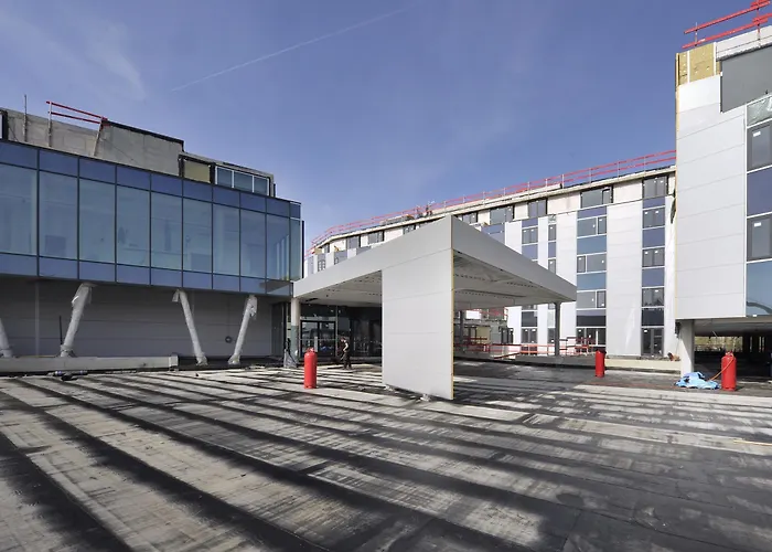 Der Valk Congres & Отель